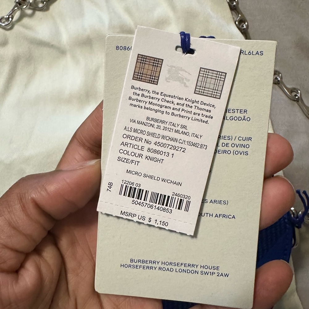 Burberry Micro Shield Chain-Linked Wallet - Picture 4 of 7
